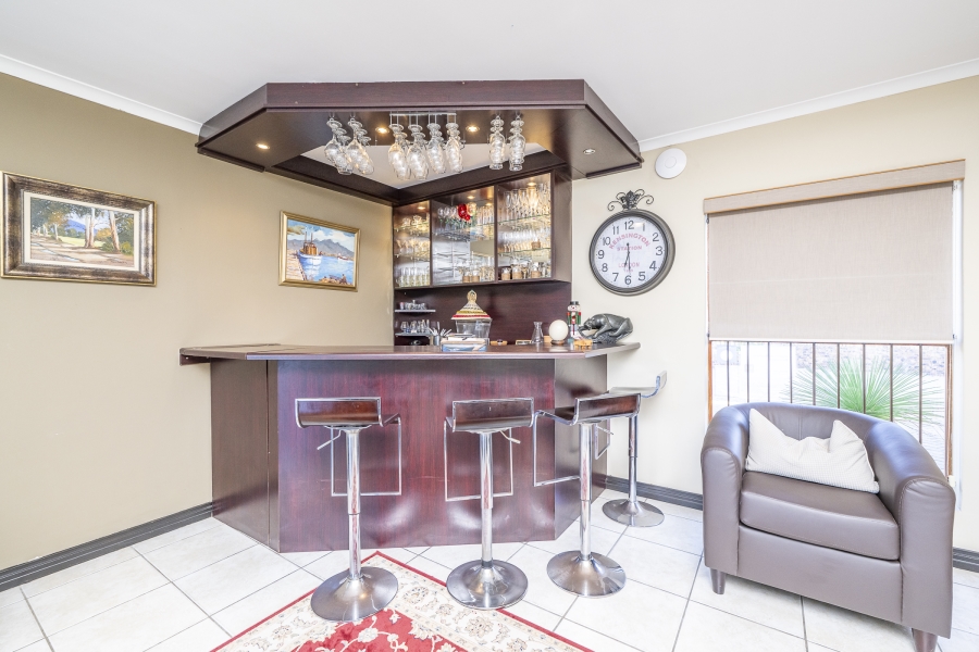 7 Bedroom Property for Sale in Eversdal Western Cape